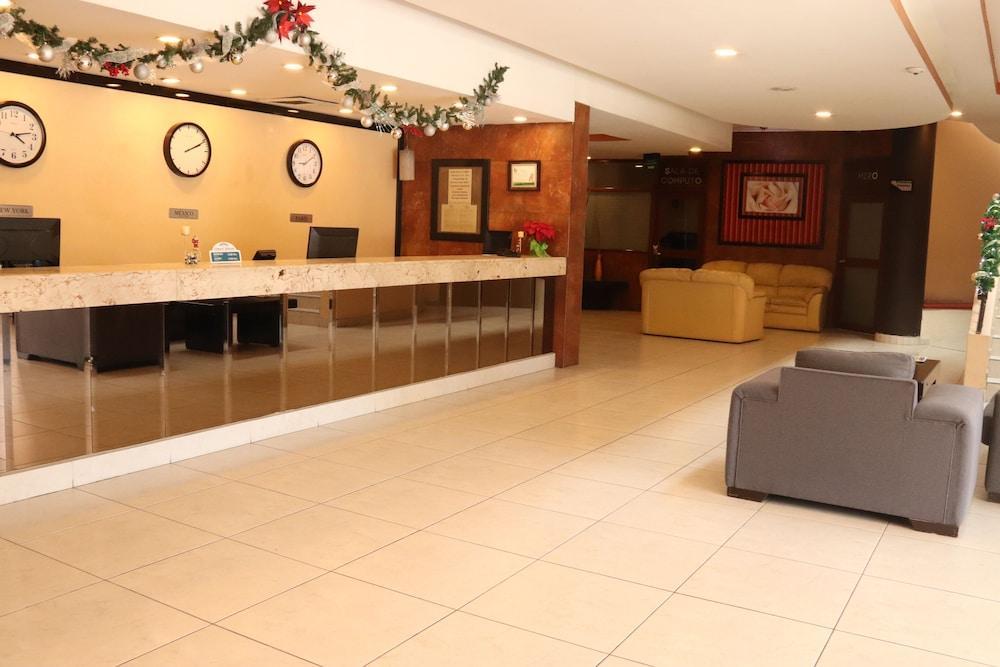 Hotel Santa Irene Guadalajara Extérieur photo